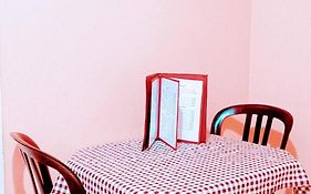 Lips Motel (Adults Only)